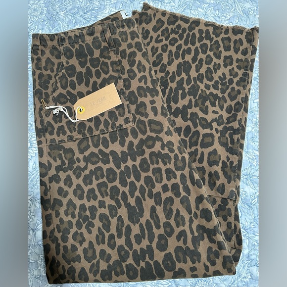 NEW LE JEAN Dark Leopard Utility Soft Barrel Jean- Size 31 - Picture 5 of 7